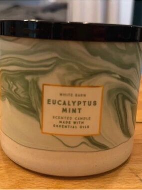 White Barn Eucalyptus Mint Candle in Marbled Green and Black
